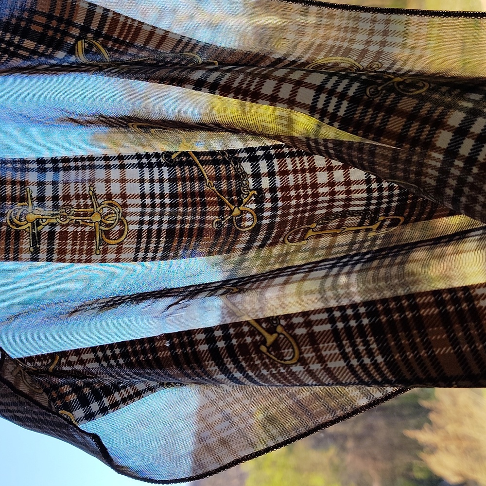 🐴 Horse Bit Plaid Scarf - Picture 8 of 9